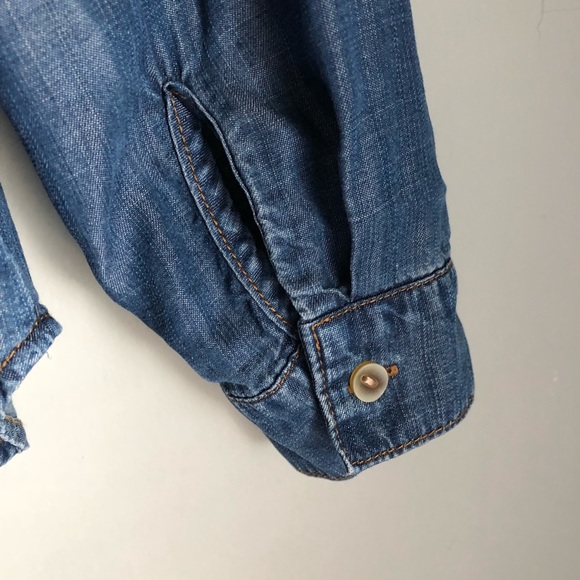 Cloth & Stone Chambray Jean Button Down Shirt - Picture 5 of 7